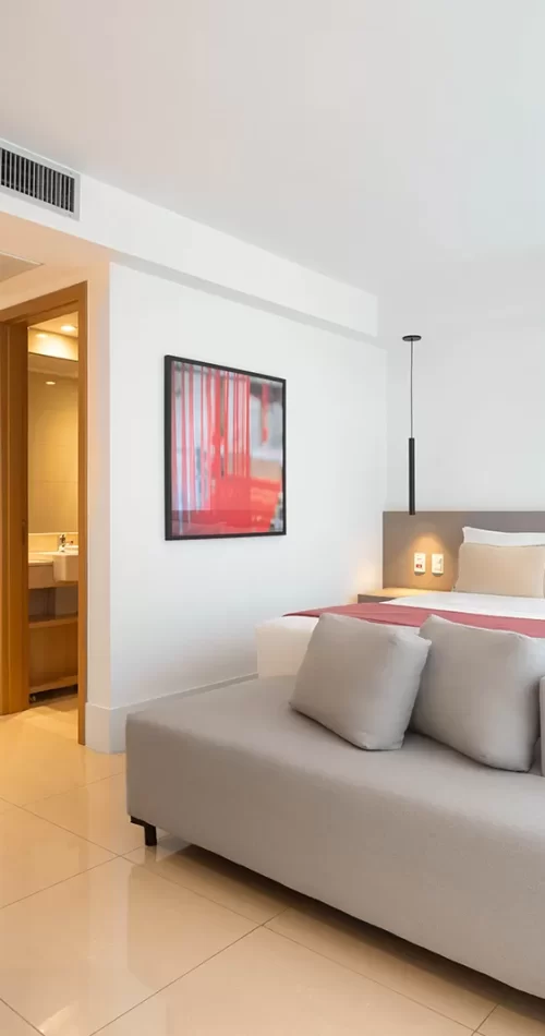 56721_master_bedroom_4