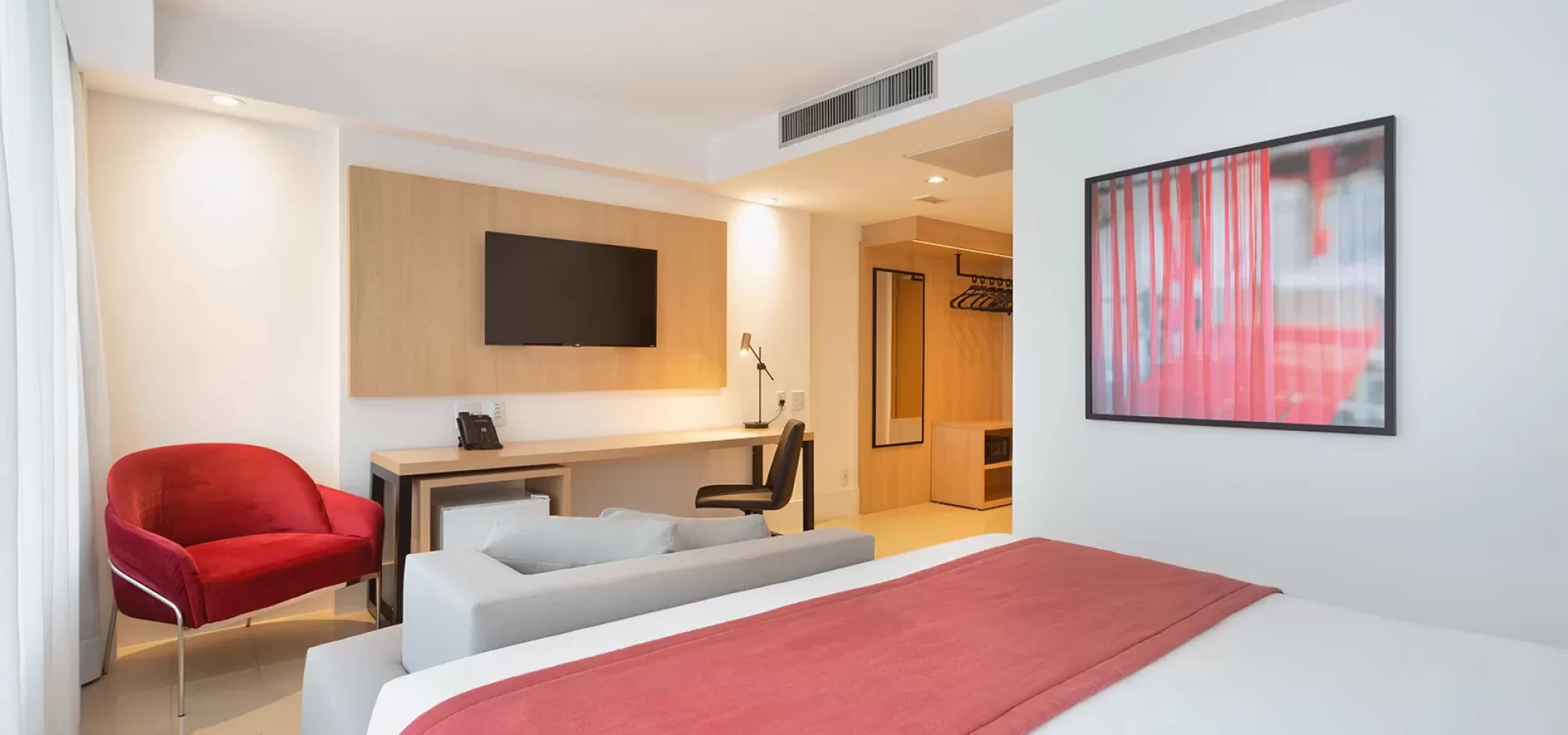 56721_premium_bedroom_3